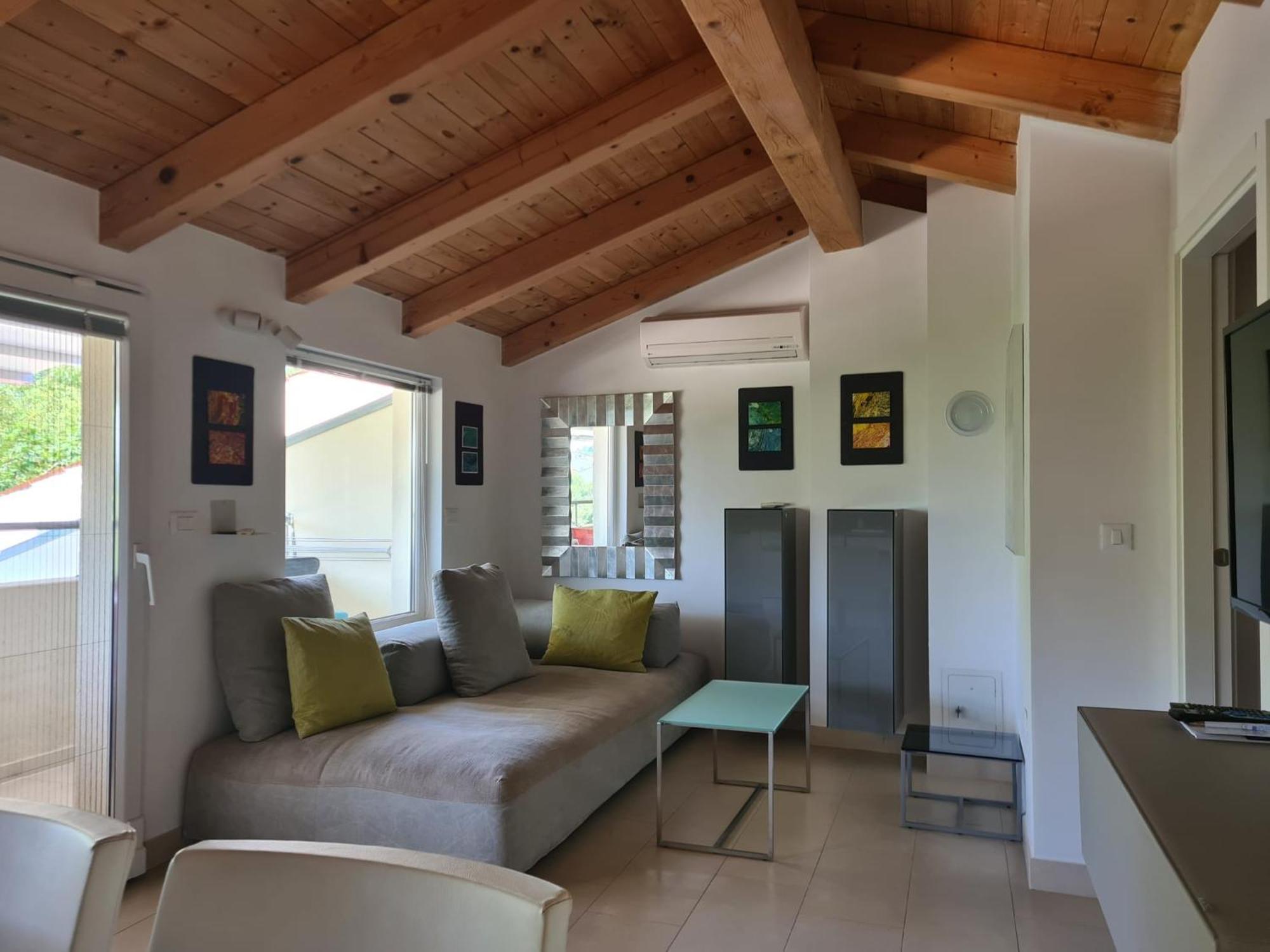 Robi Apartment