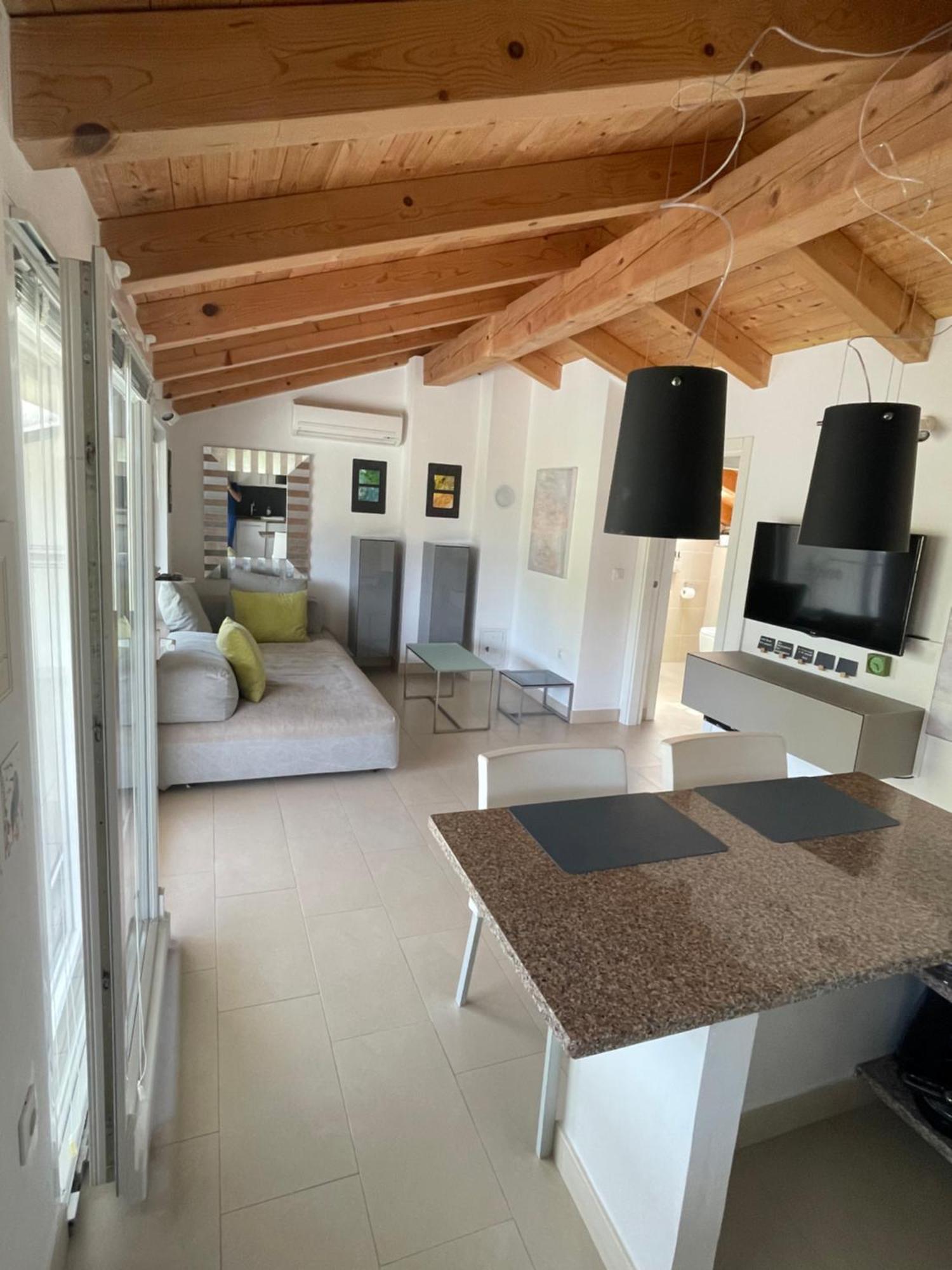 Robi Apartment