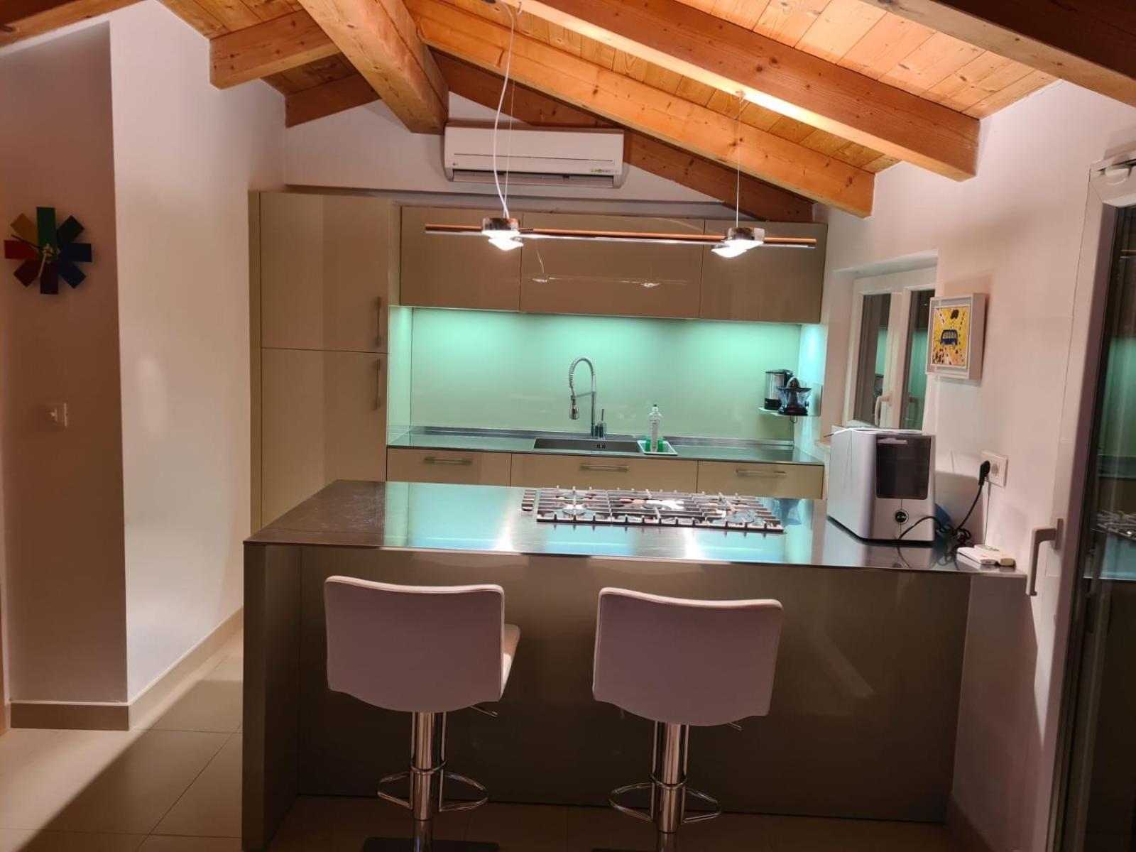Robi Apartment